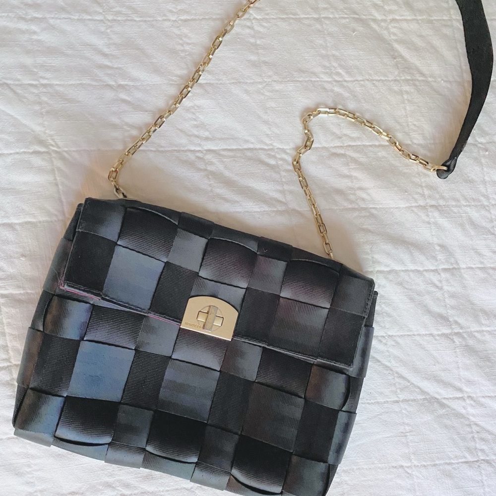 Harvey’s Seatbelt Bag